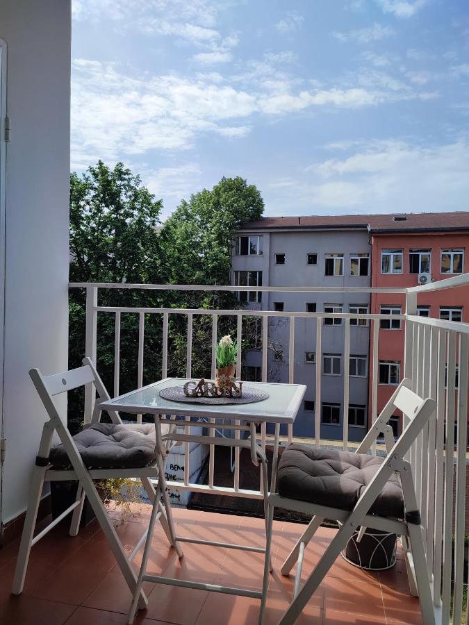 Center Danube Street Apartment Novi Sad Exterior foto